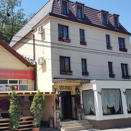 Vila Royal Бакеу Номер фото